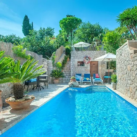 Lleo Paradise In The Old Town *